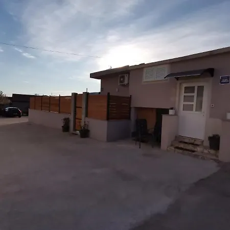 Pop holiday house Zadar *